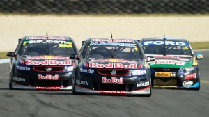 whincup-lowndes-win-at-phillip-island_wih0bzl9tttu1onixvo0gteuq