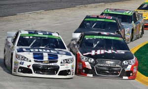 Kurt-Busch-wins-Martinsville