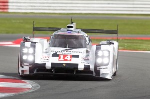 2014-6-Heures-de-Silverstone--3990-RED37321-3500x2333_n